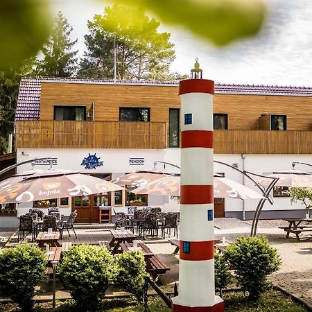 Penzion Labska Marina 波杰布拉迪 外观 照片